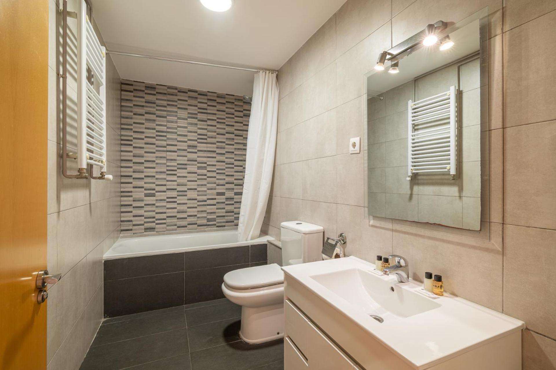 Stay U-Nique Apartments Aribau บาร์เซโลนา ภายนอก รูปภาพ